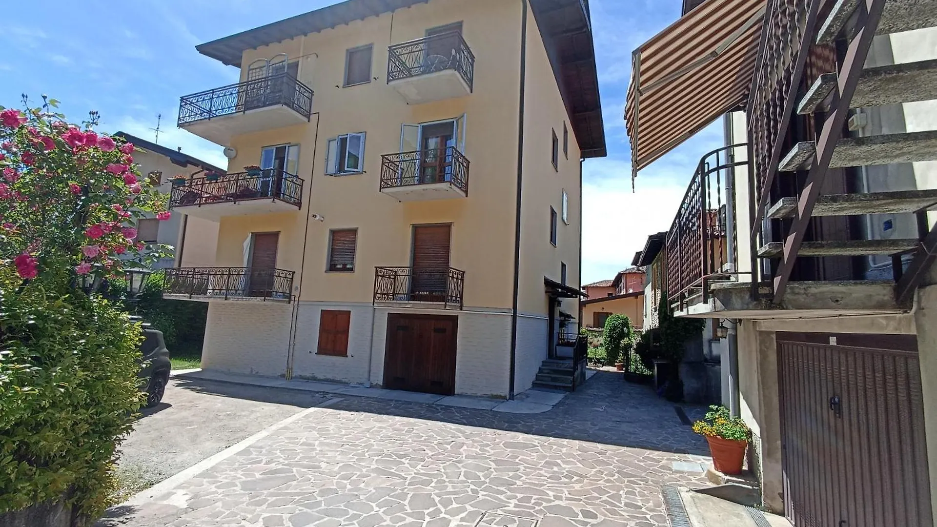 Apartment Barzio Paradise